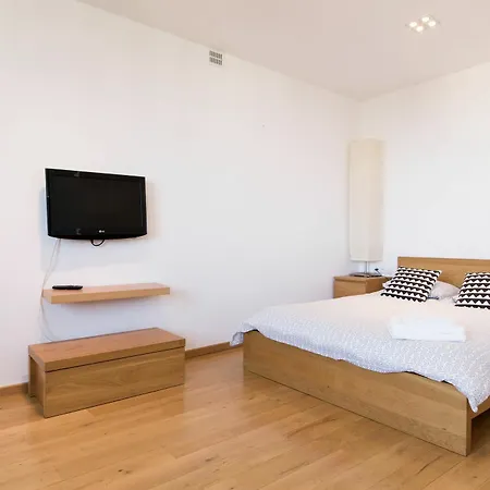 Apartment Bizzi Luxsolidarnosci